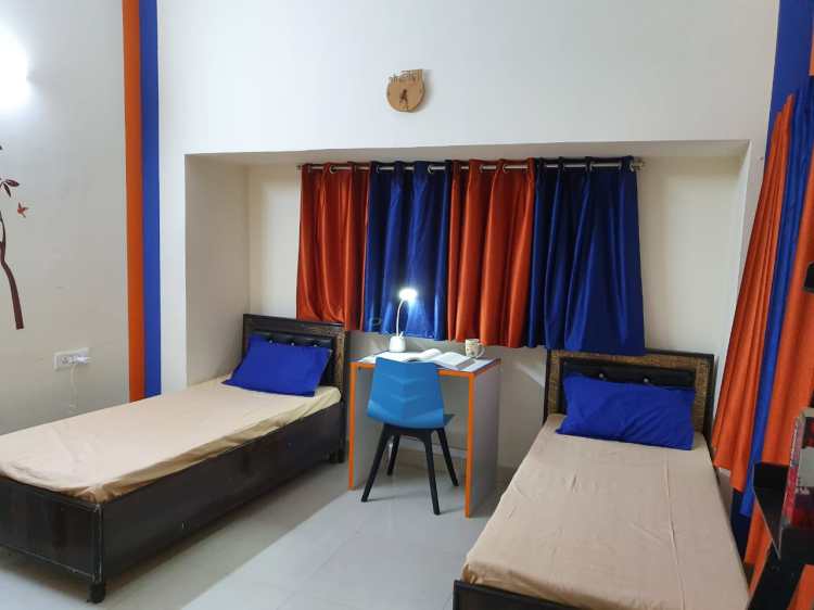 girls hostel in North Campus